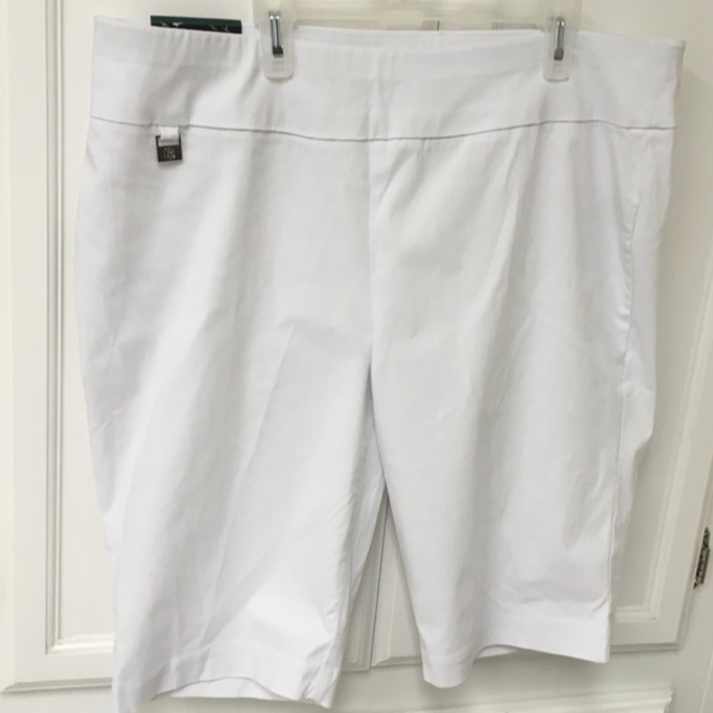 Raffaella comfort white shorts